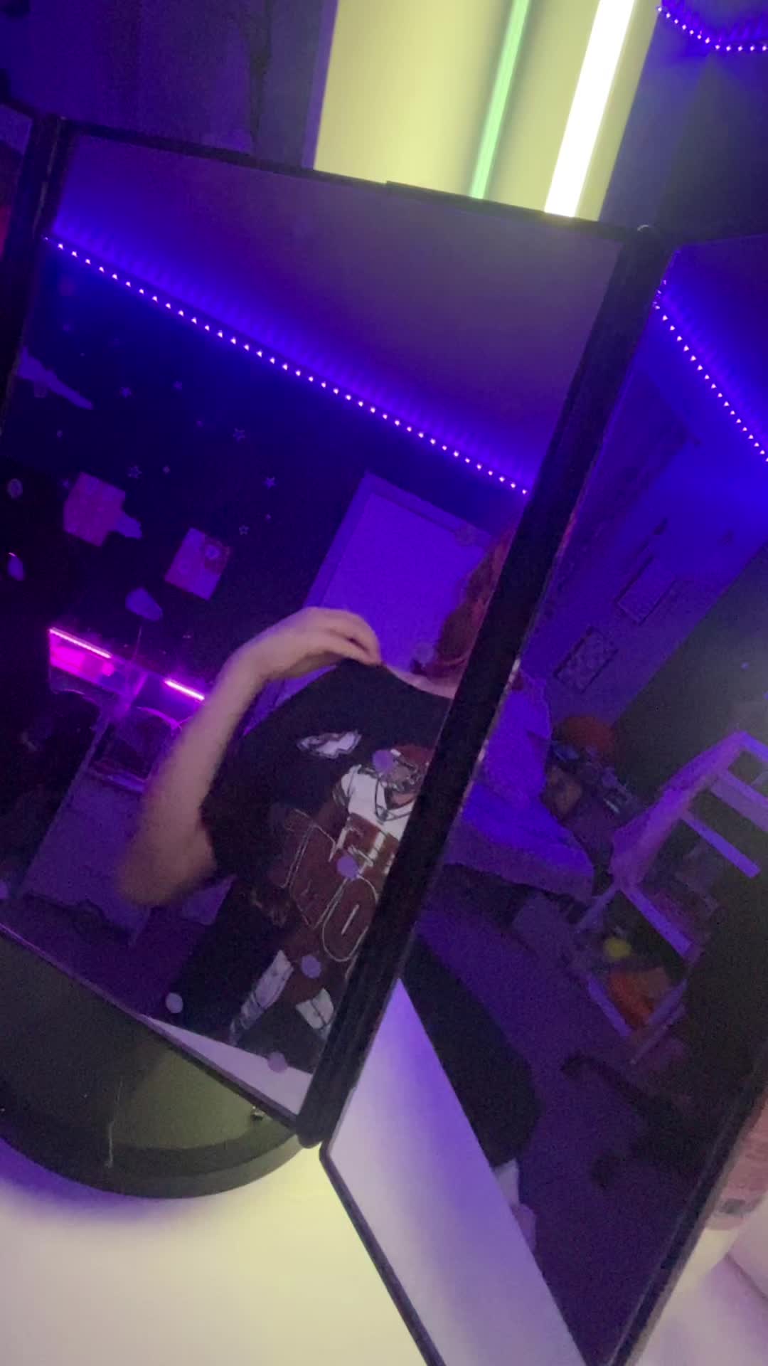 @Random_videosqueen