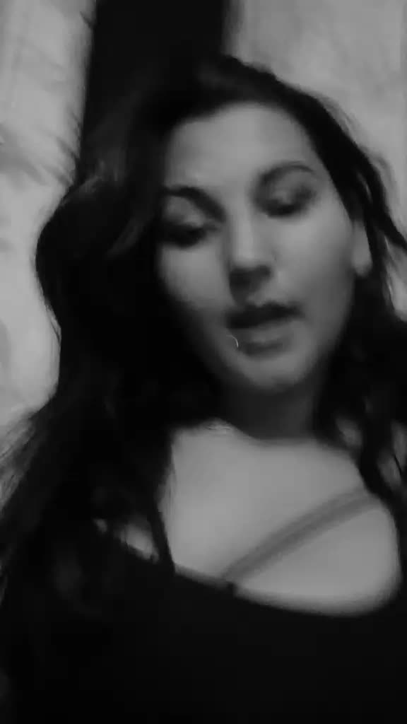 @👑Ytz Qüëëń Böžëńüškä👑