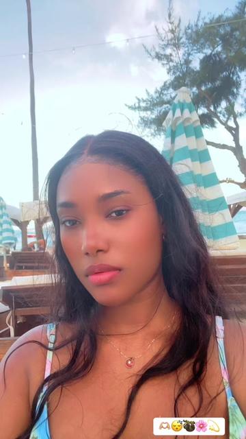 @Ashoolie.🎀