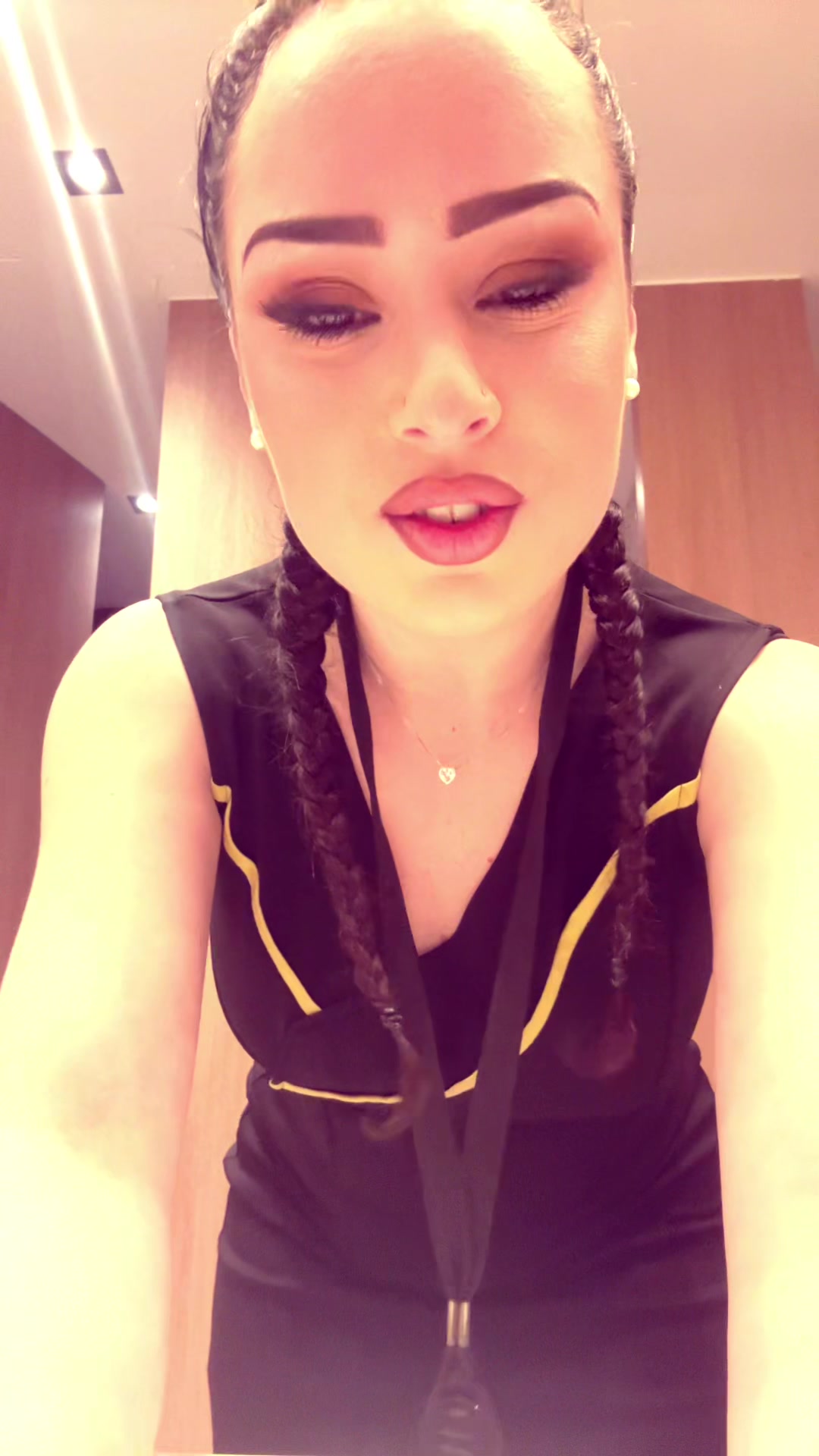 @💋