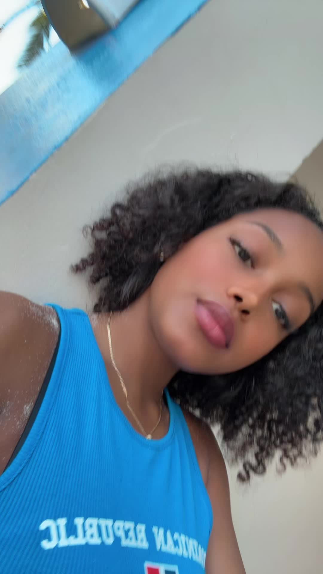 @queennicol