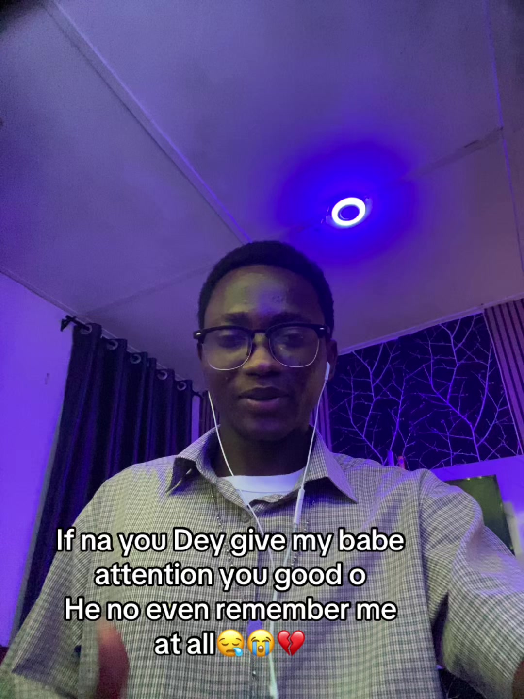 @HASSAN💫🖤