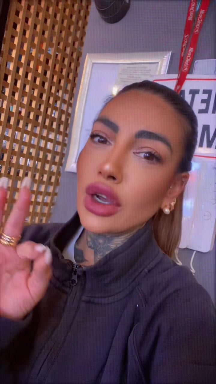 @〽️elania©️ontini