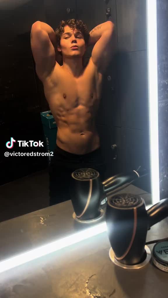 @The Fit Guys Page 🇳🇱