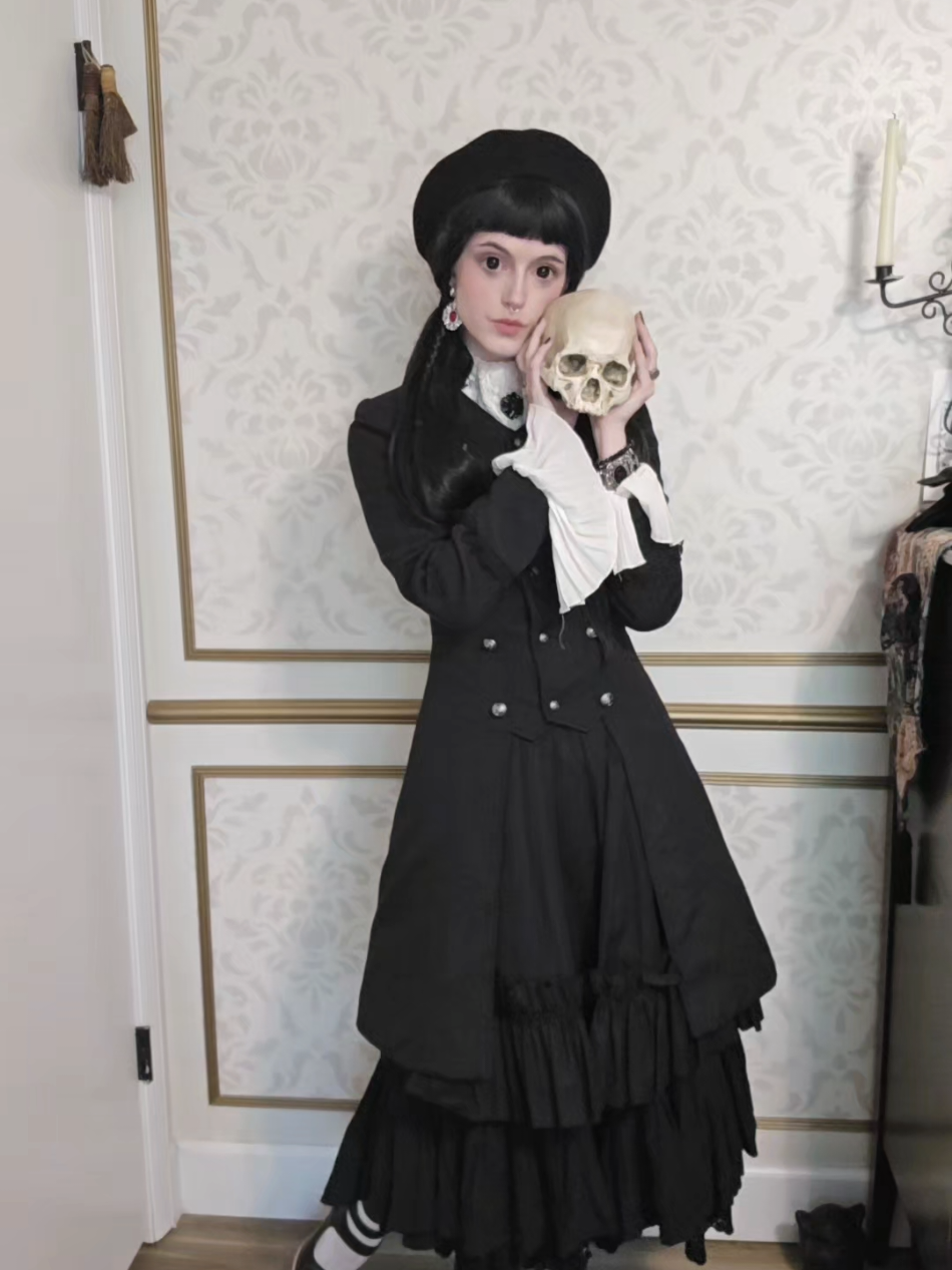 @maudlinoddity