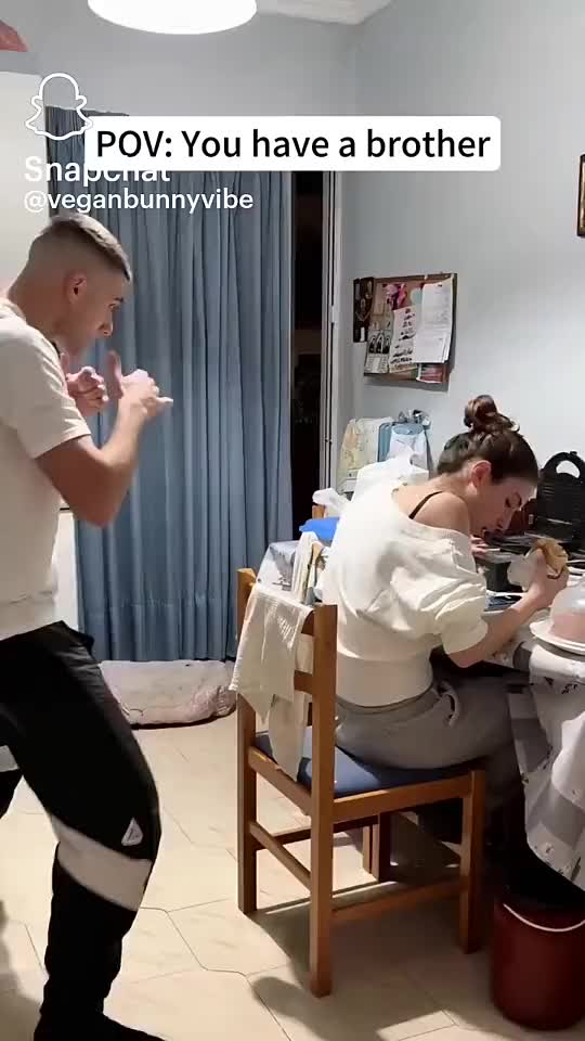 @😉