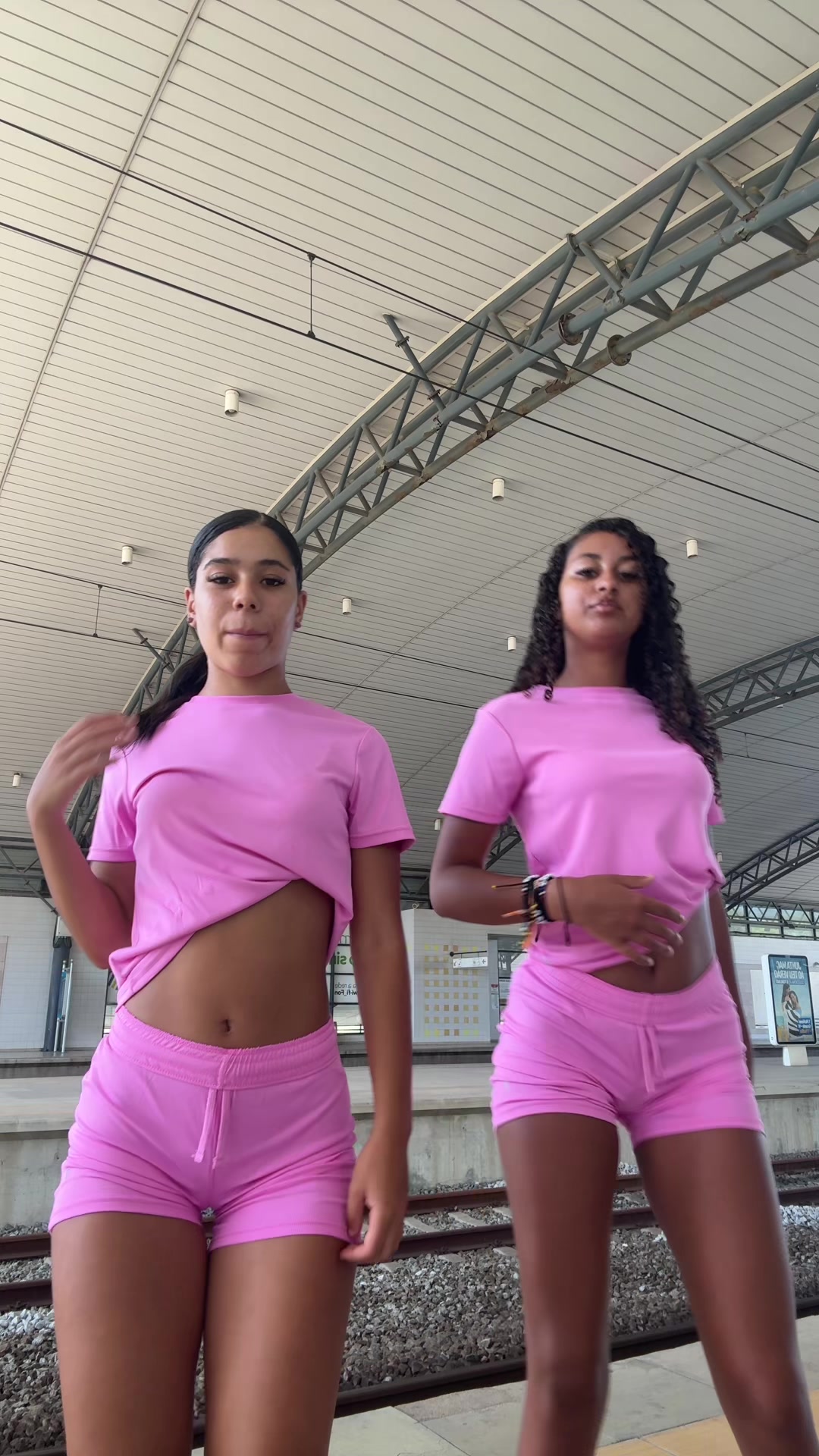 @𝑳𝒂𝒕𝒊𝒏𝒂🫧