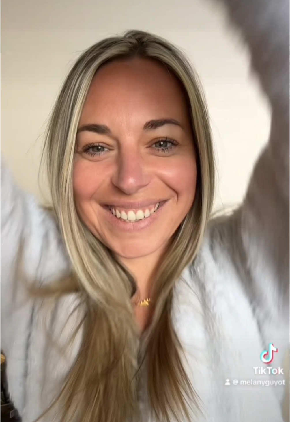 @Mélany Guyot