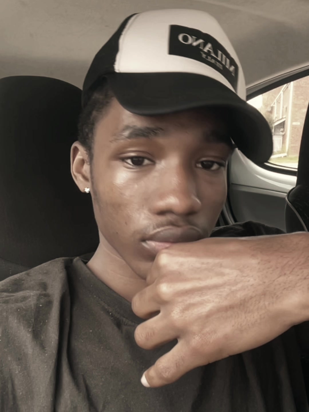 @..