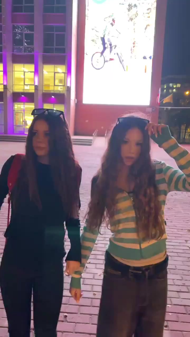 @𝑺𝑰𝑴𝑺𝑶𝑵𝑨