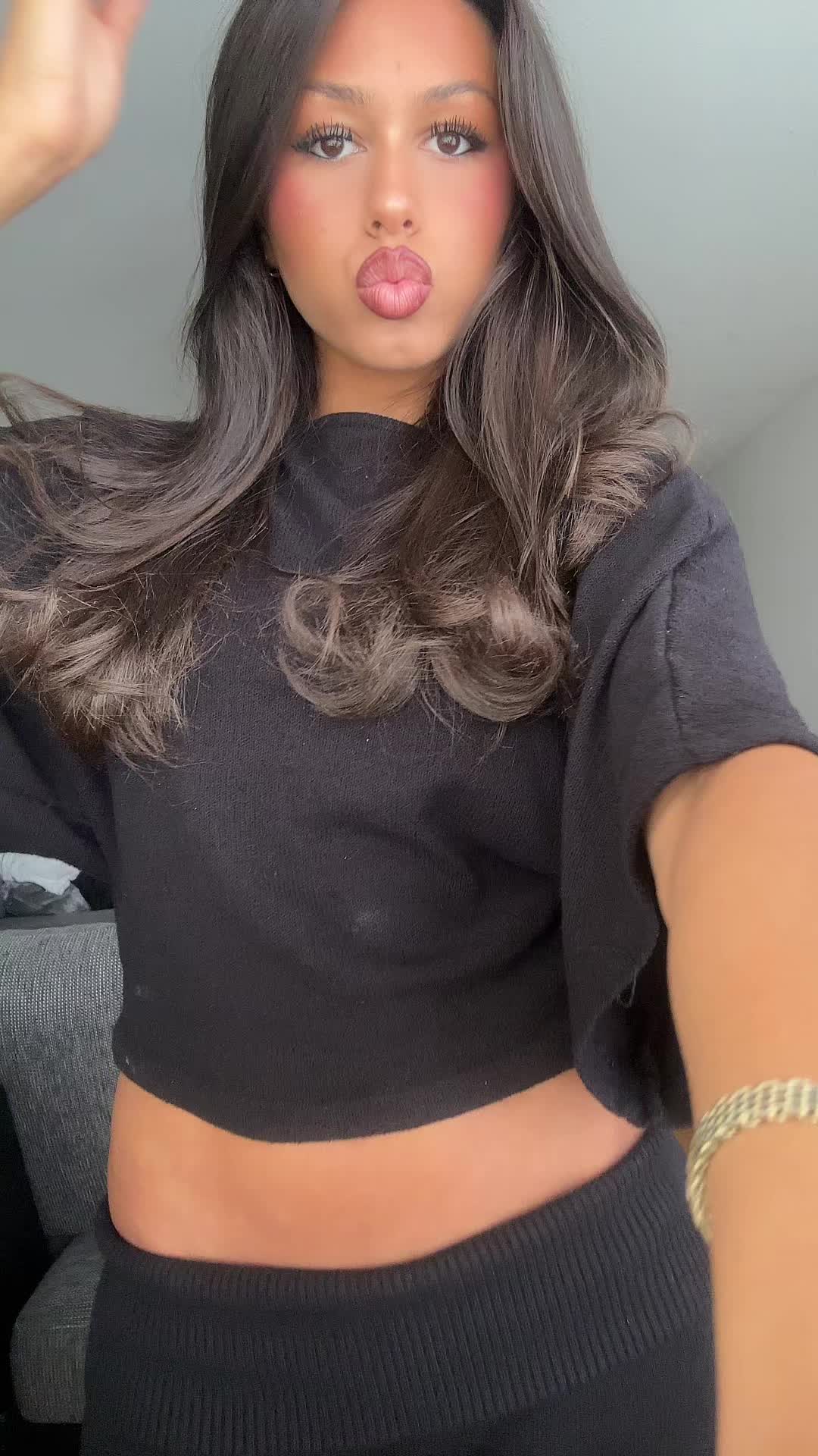 @Monaa