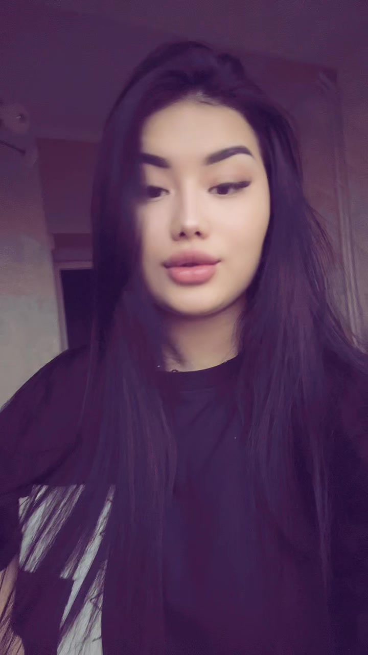@Камолиддинова🖤