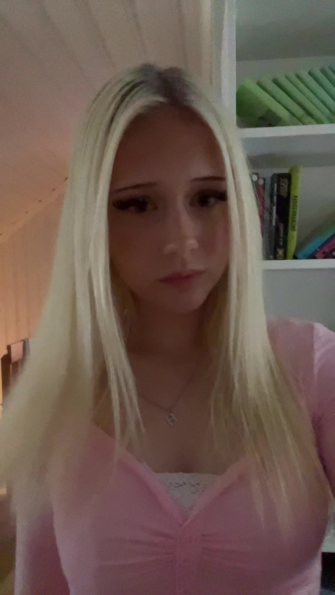 @ℒℴ𝓋𝒾𝓈🪽