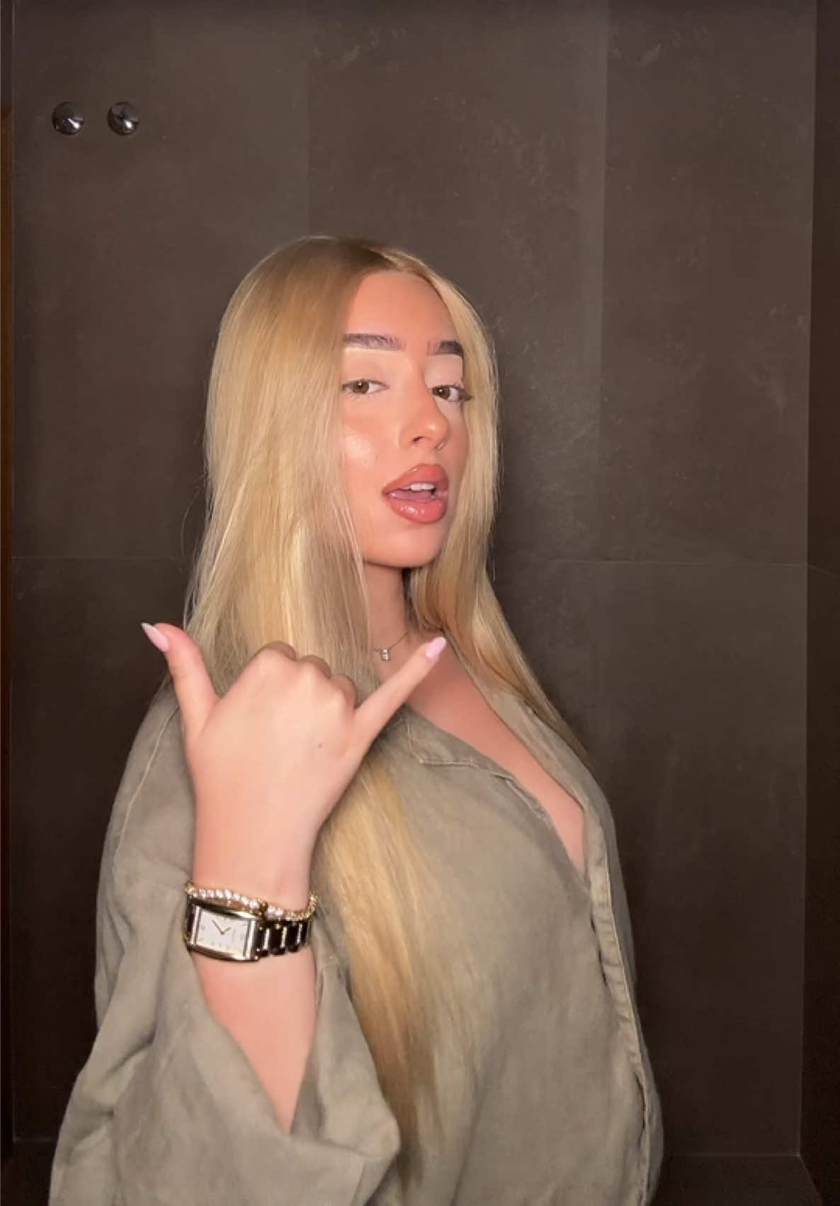 @Carolmtnz_