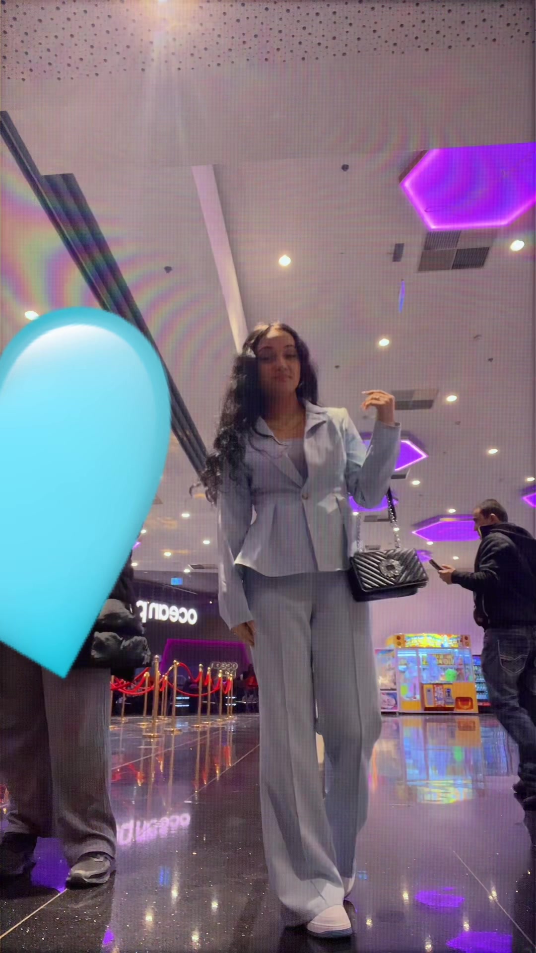 @Larisa💘