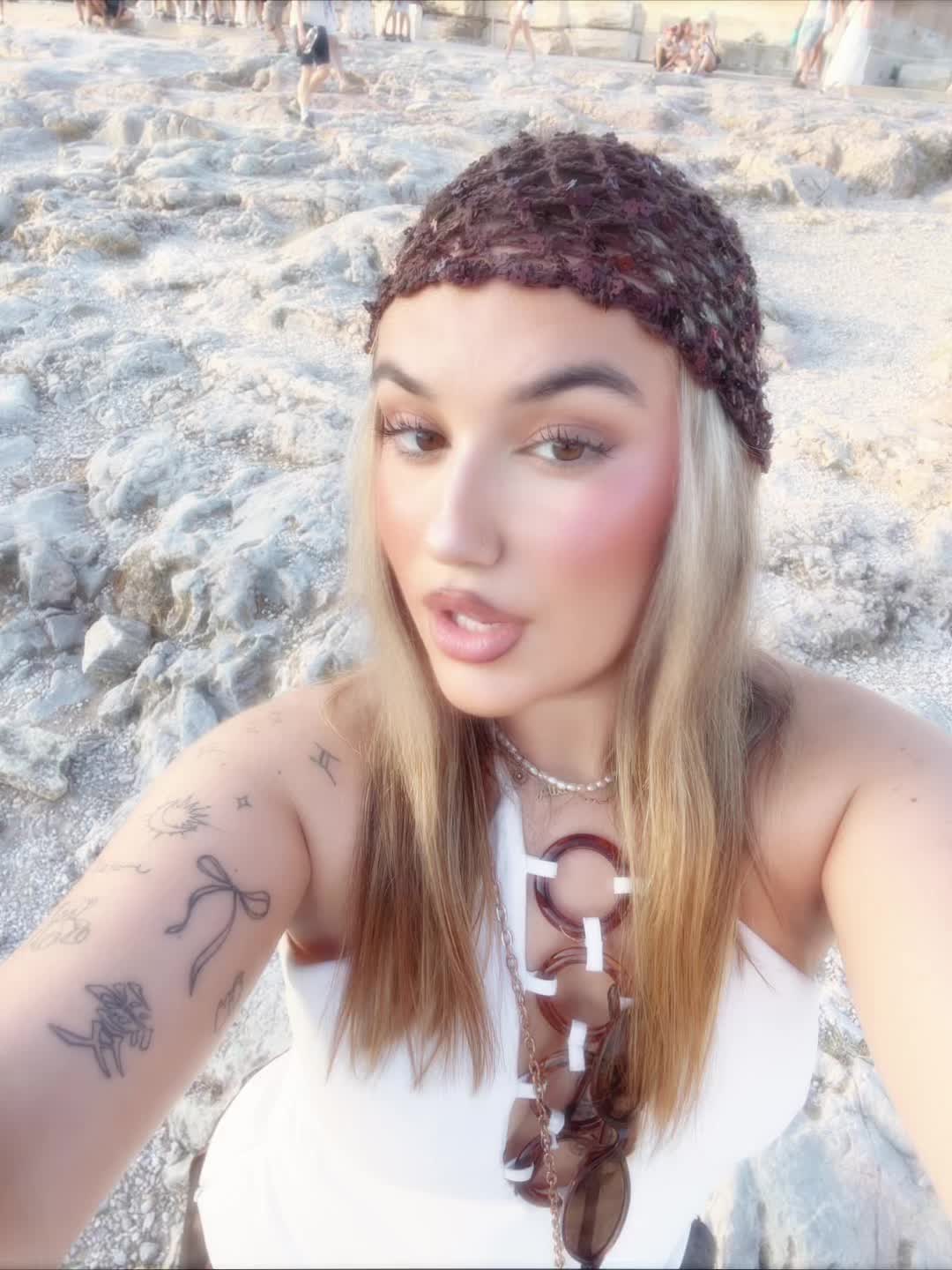 @Alba🕷️