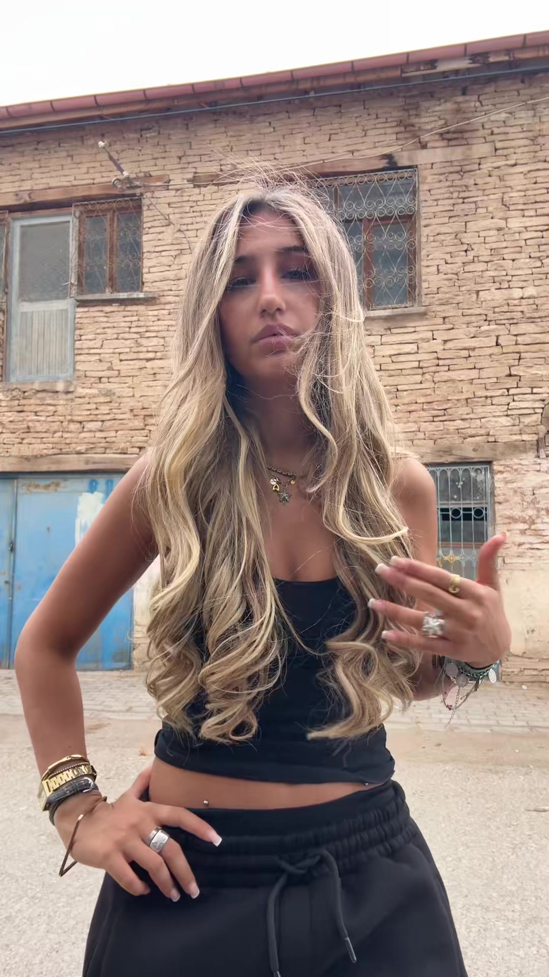 @alyshiadoll