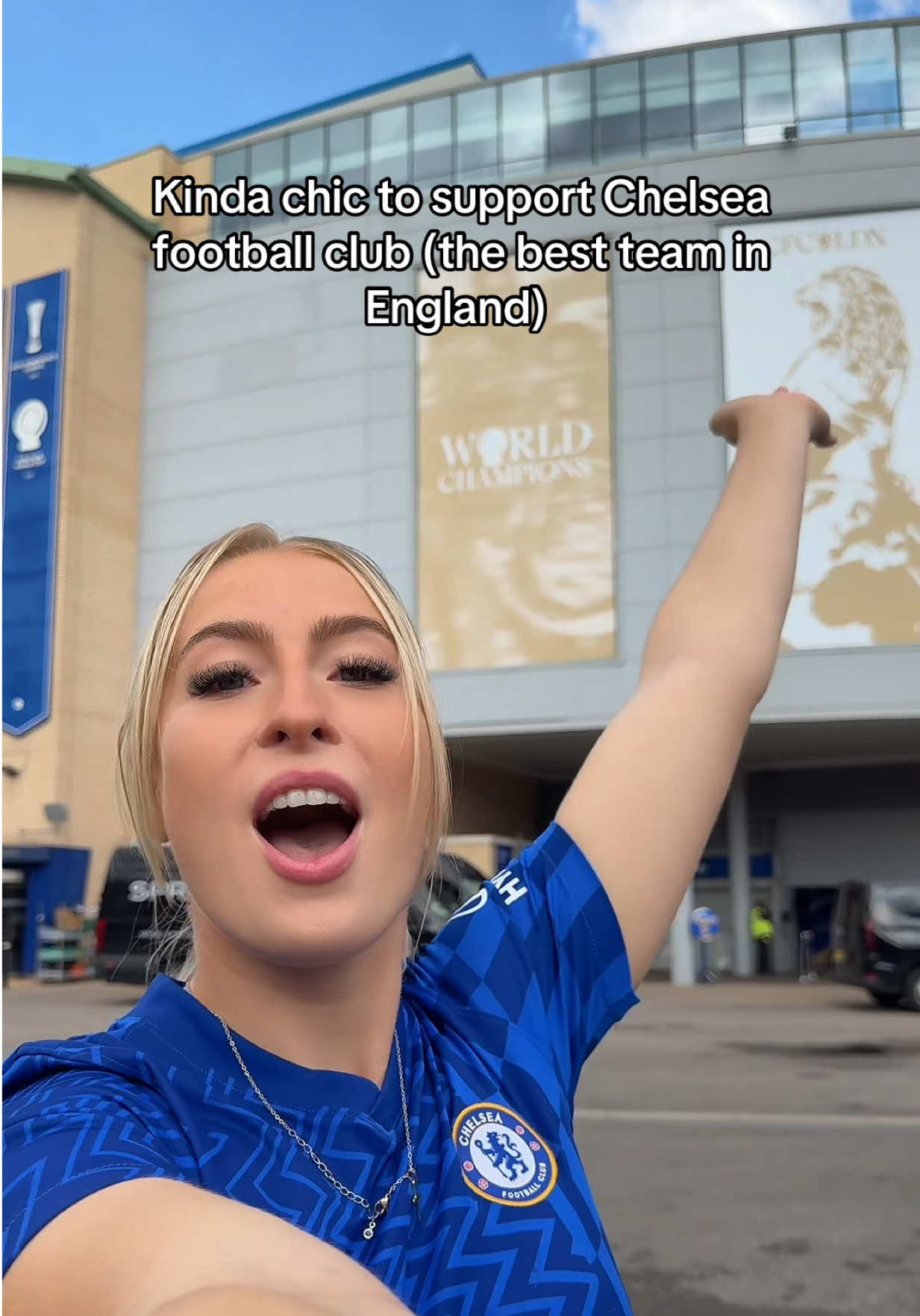 @astridwett