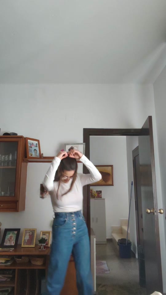 @Cynthia 🖤5🖤