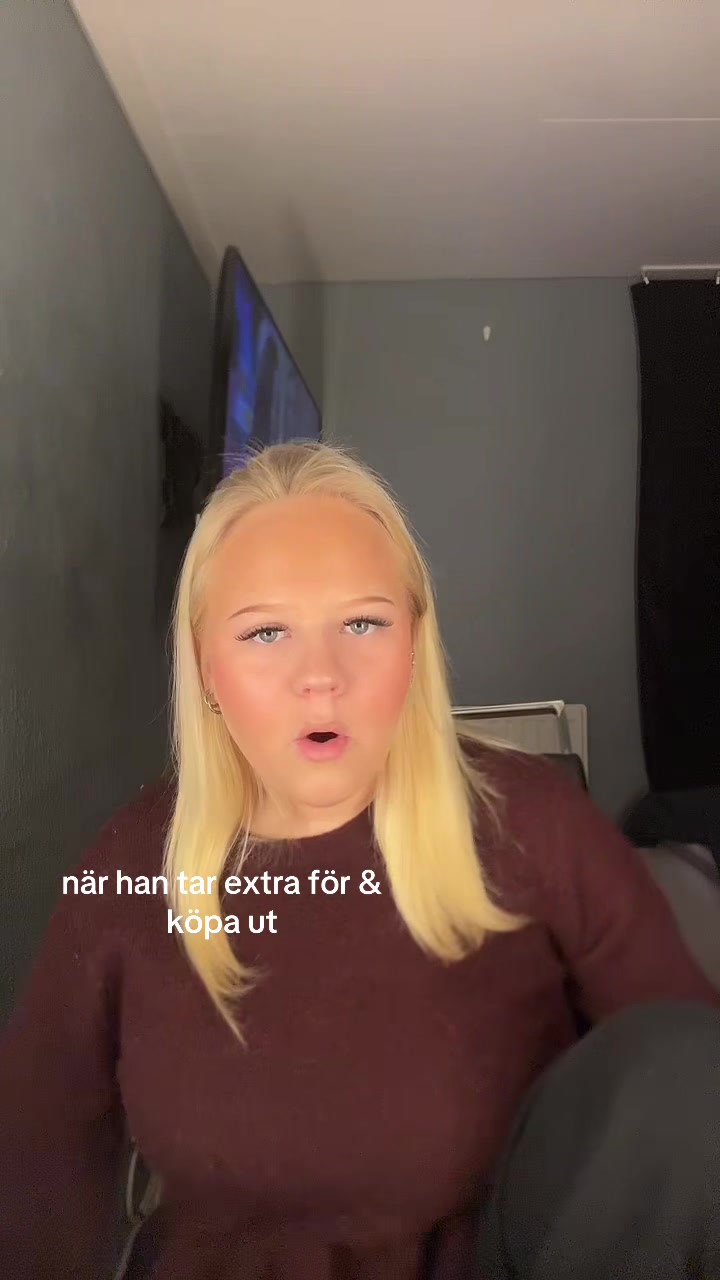 @Elsa 🎀