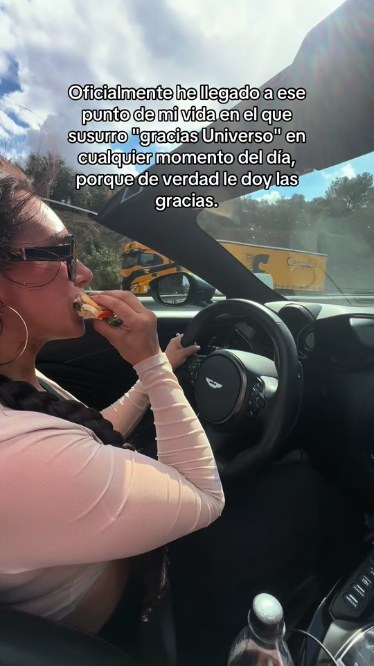 @MíaCarol D.