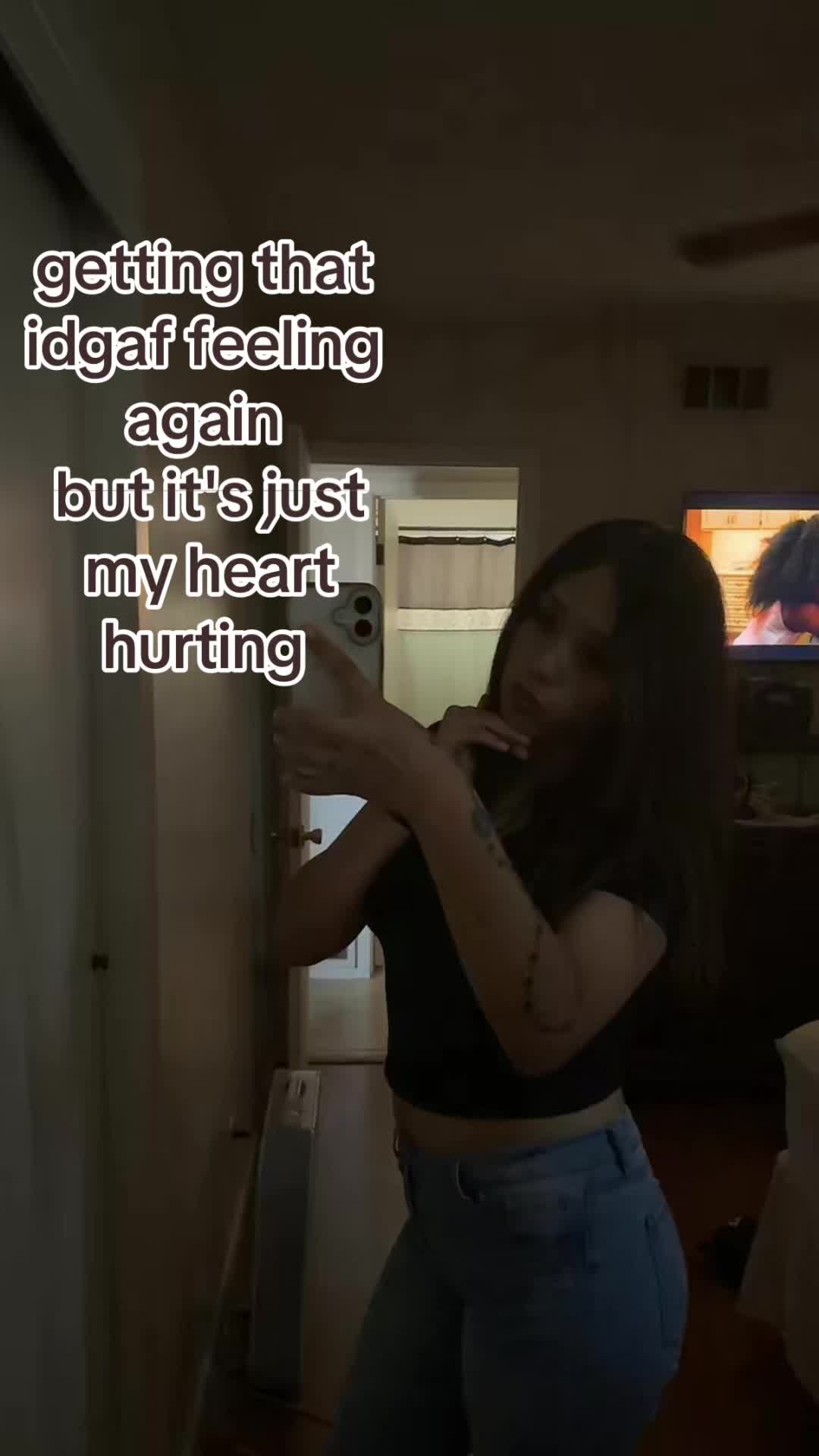 @🧟&zwj;♀️