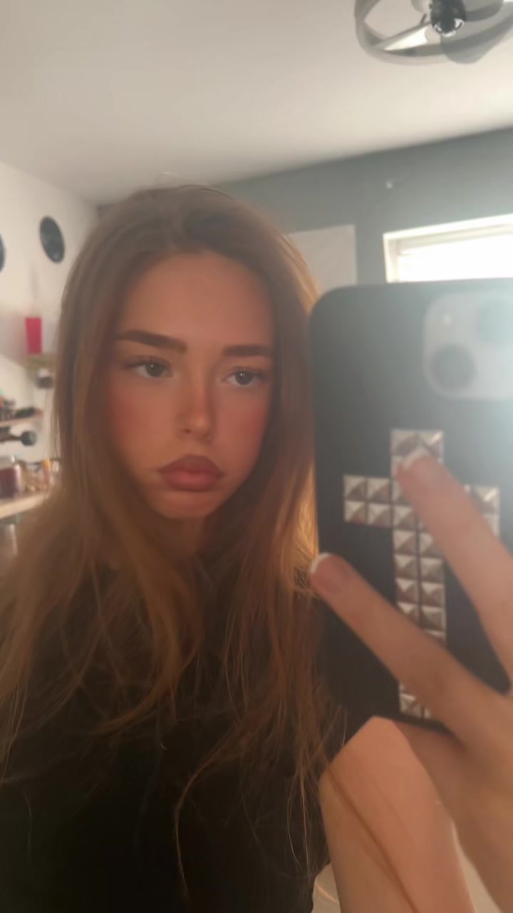 @✱
