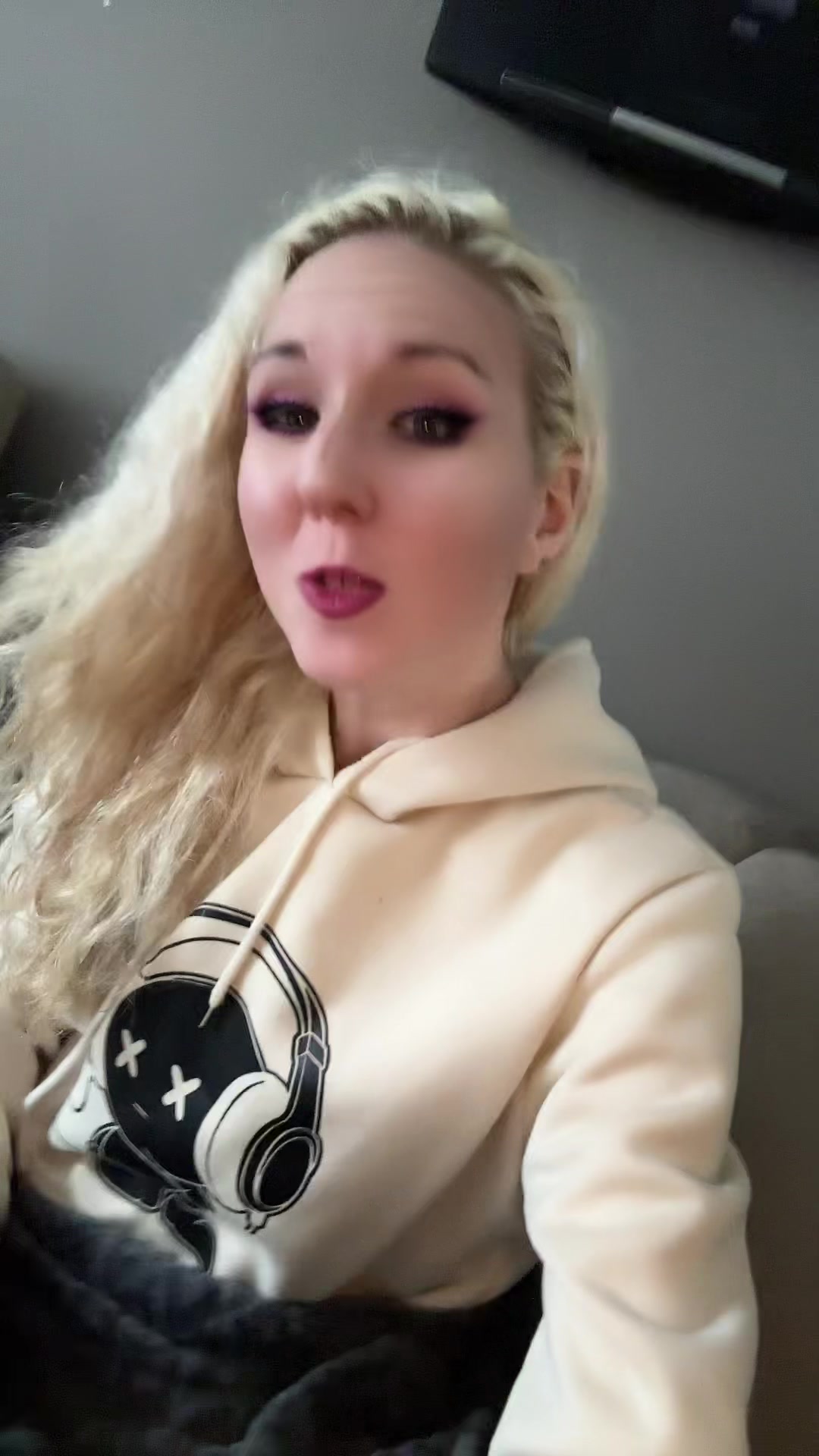 @Maëva Hrst