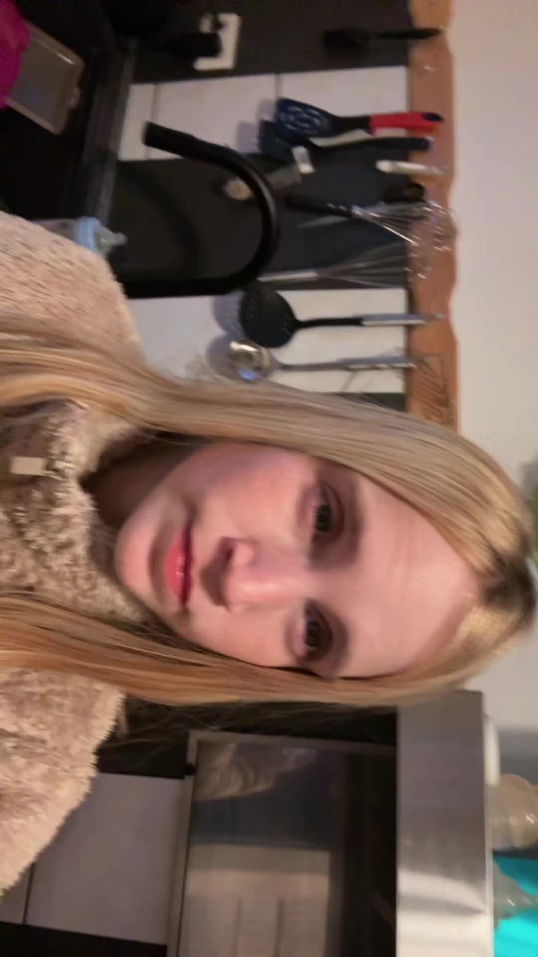 @Sein_mädchen{M}