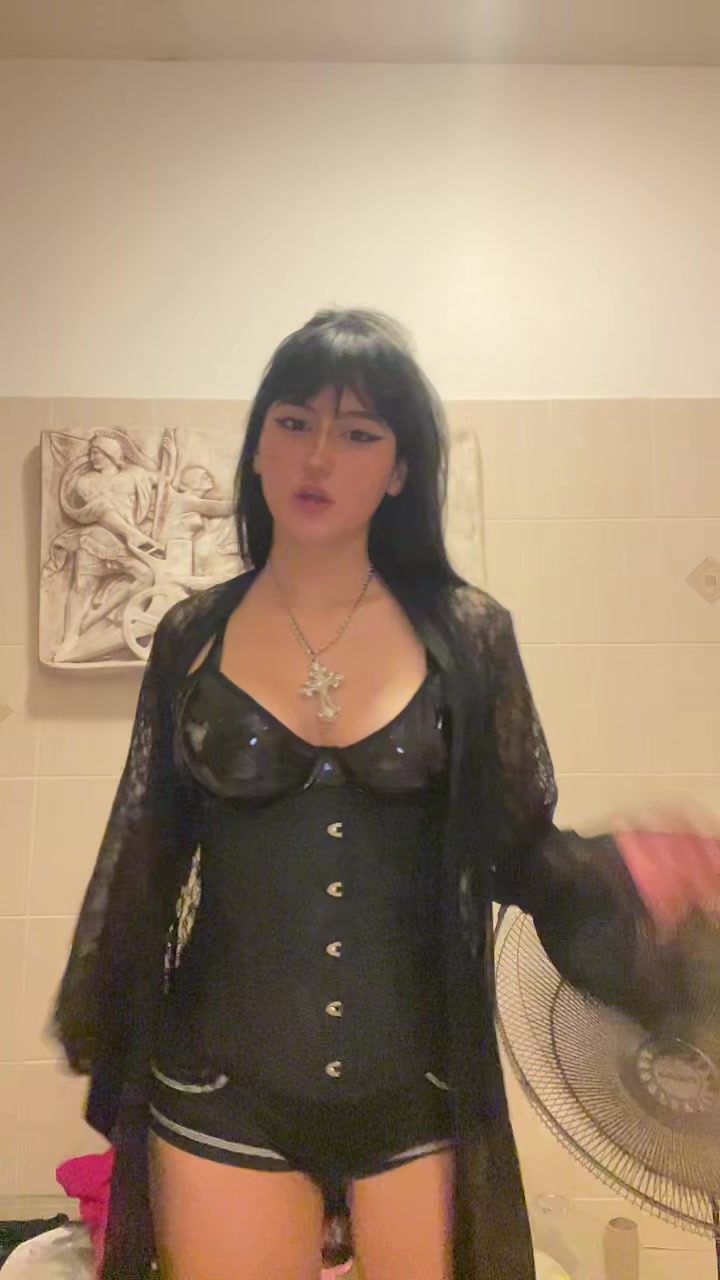 @emm