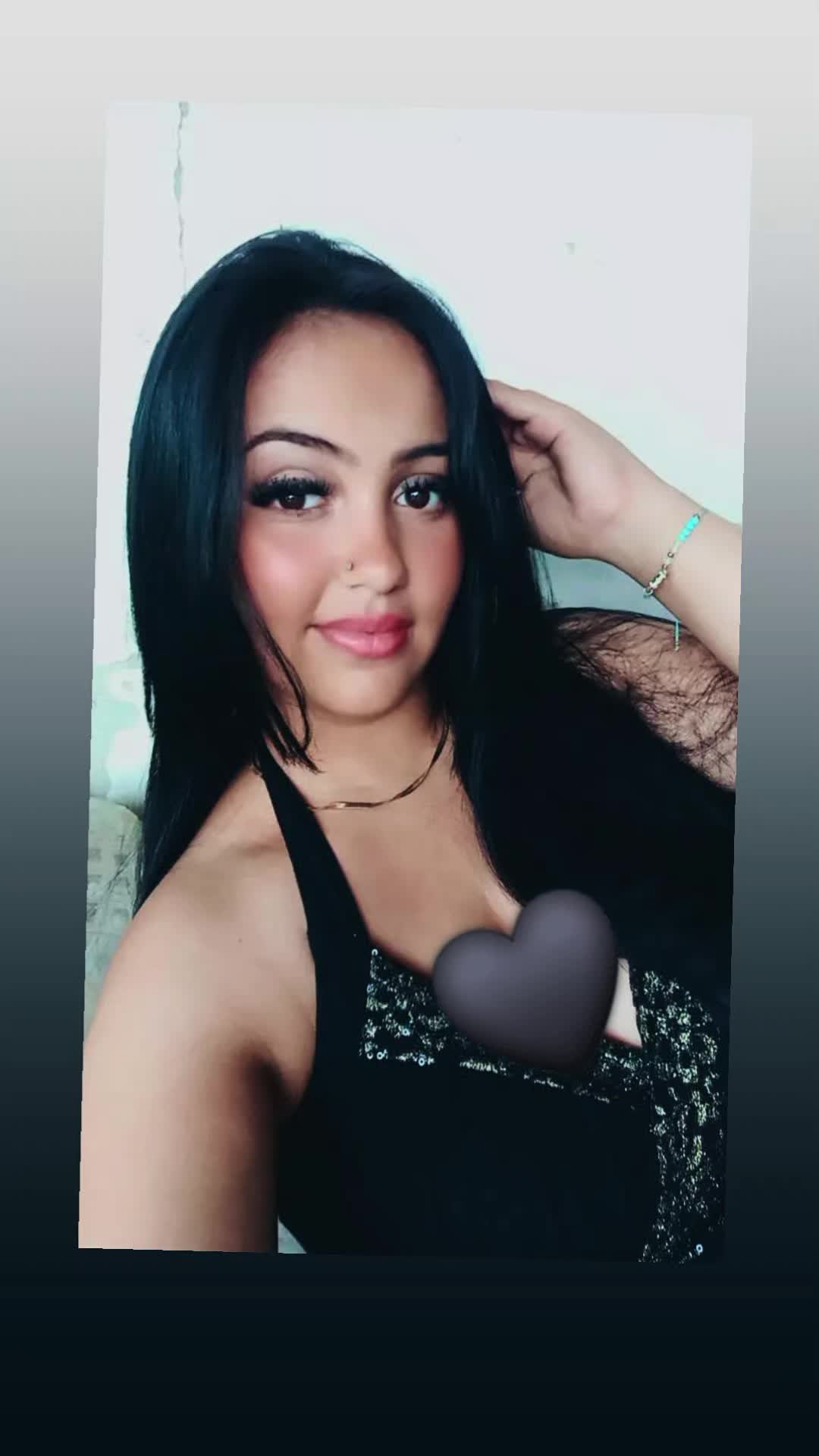 @V&iacute;rg&iacute;nia Tifani