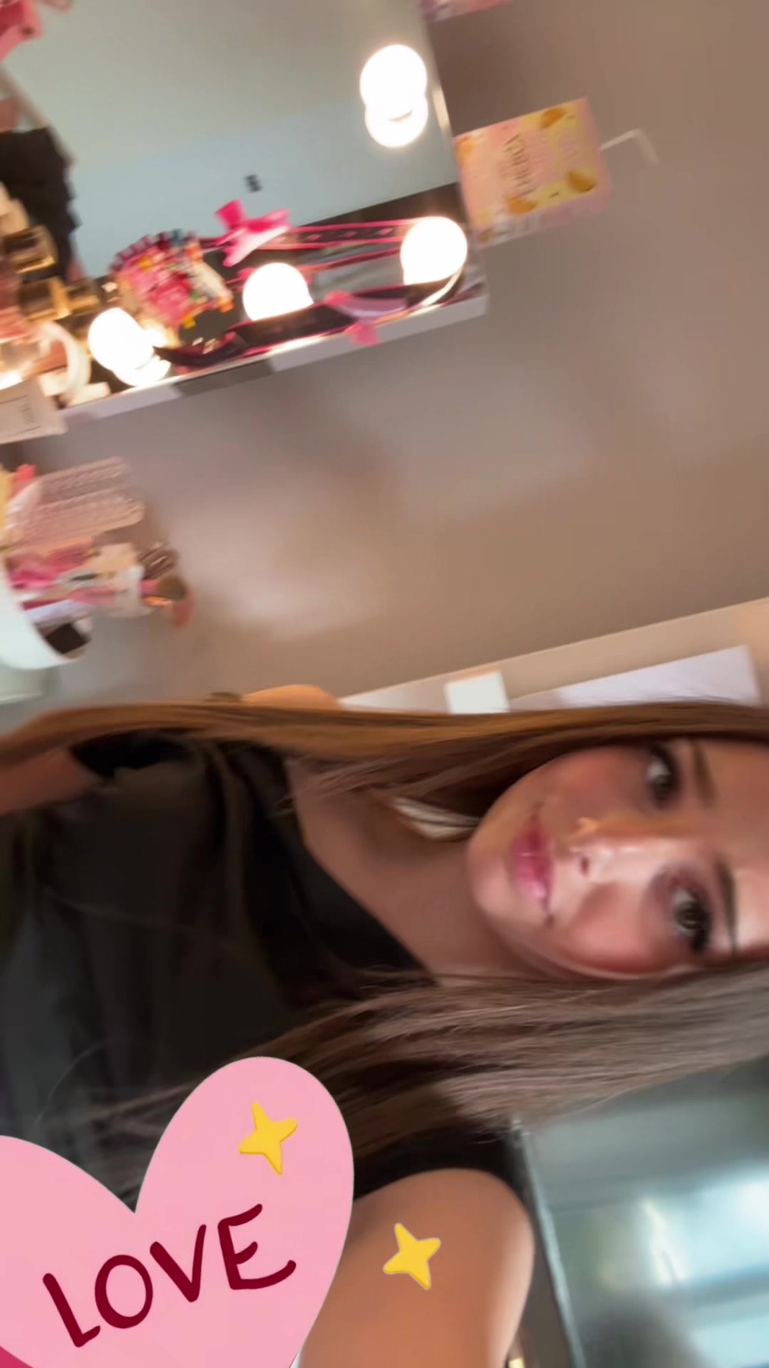 @ᥫ᭡👸🏽