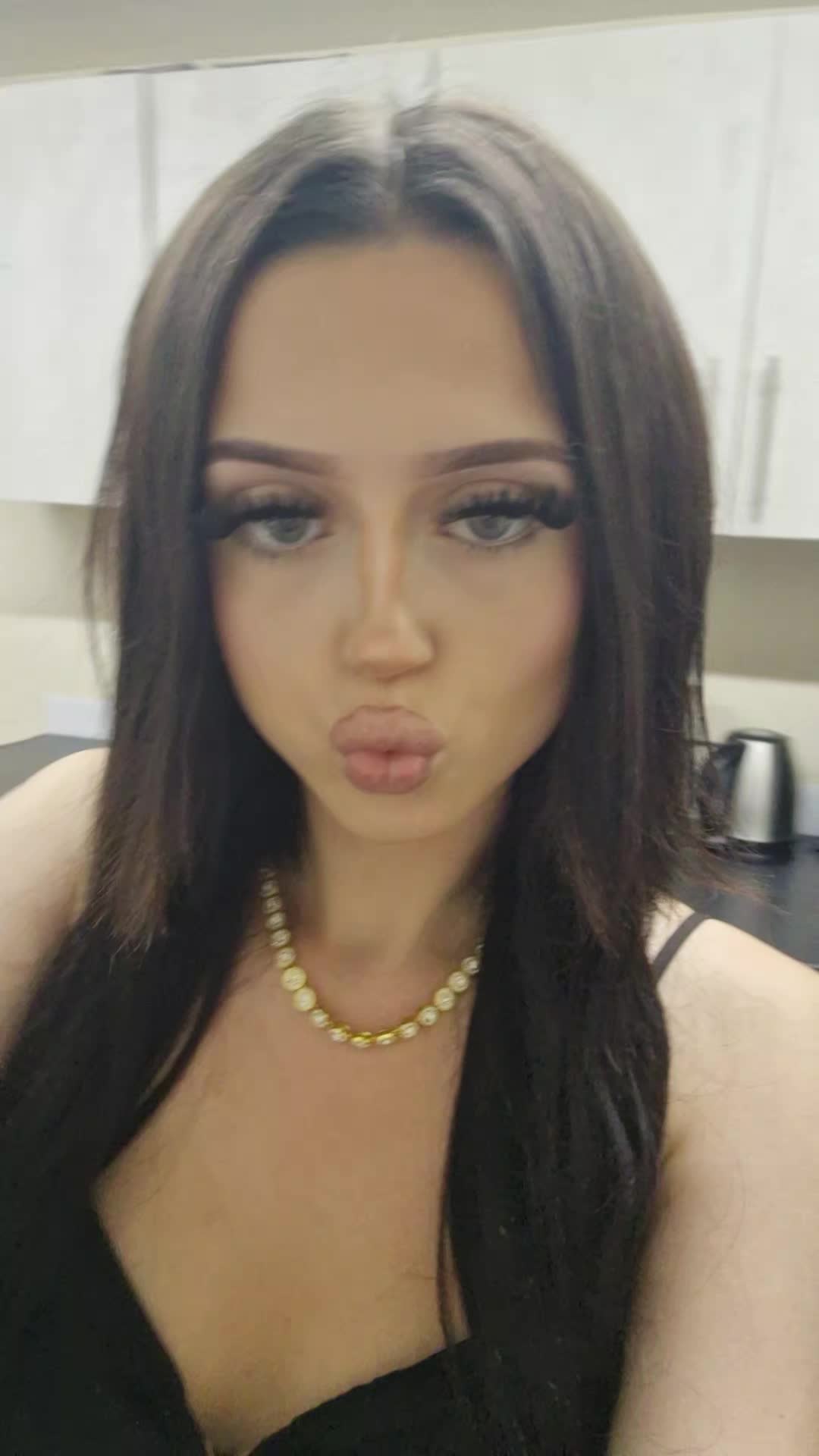 @Angel Rhodes