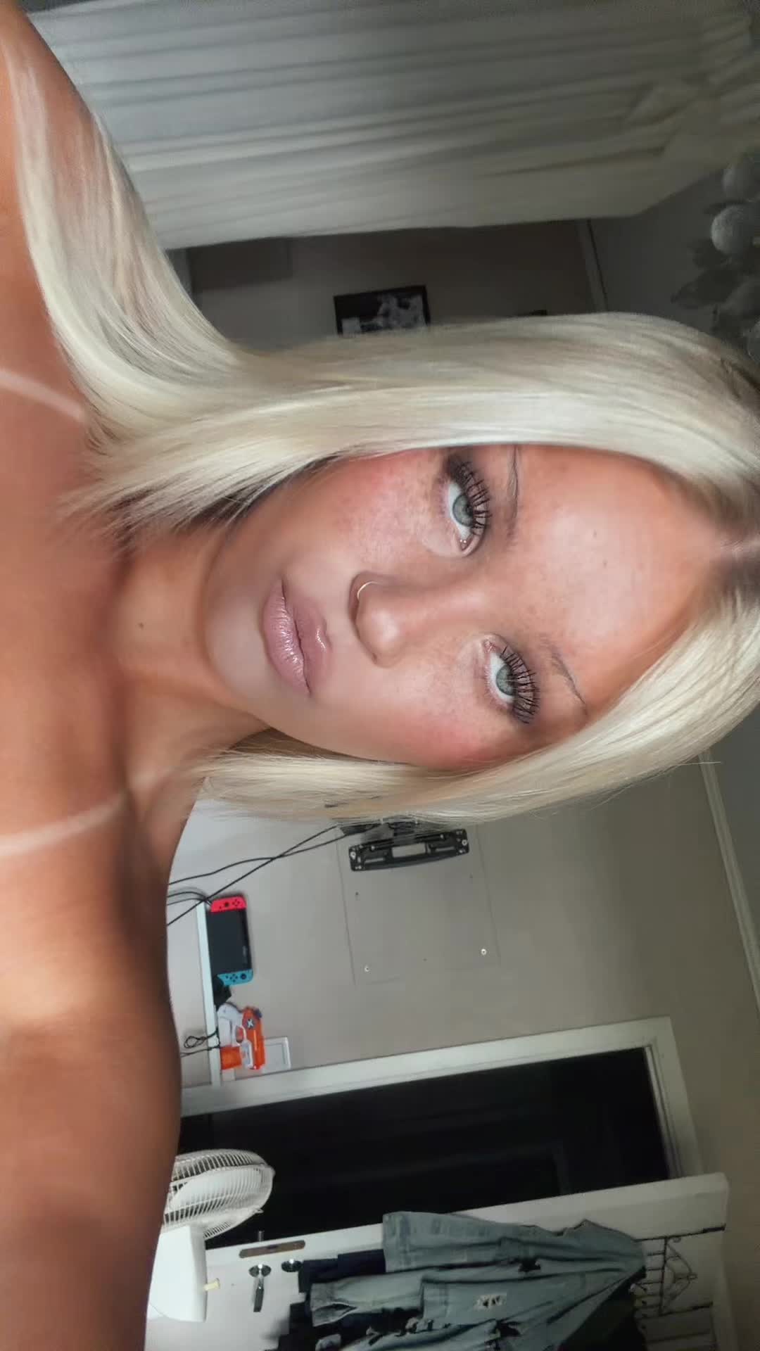 @AL