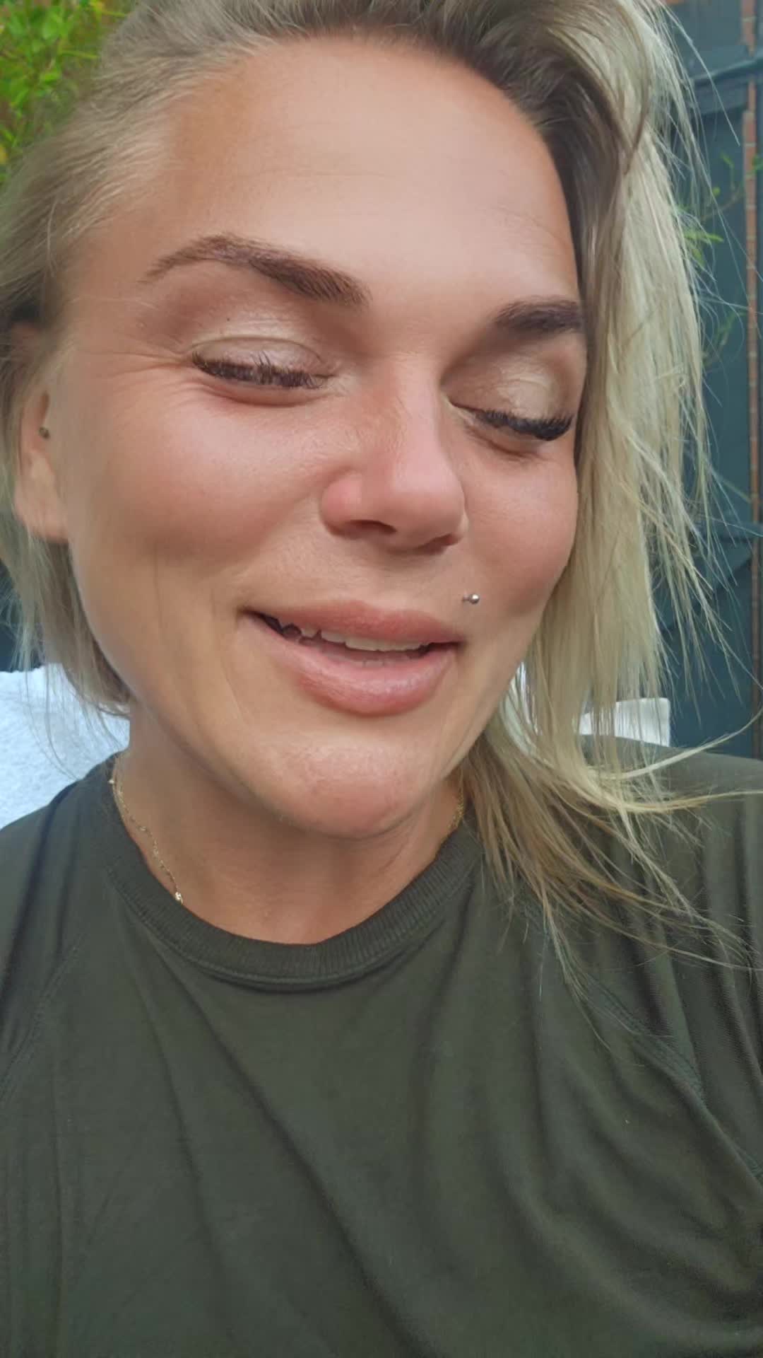 @Angel 😇🇵🇱🇬🇧