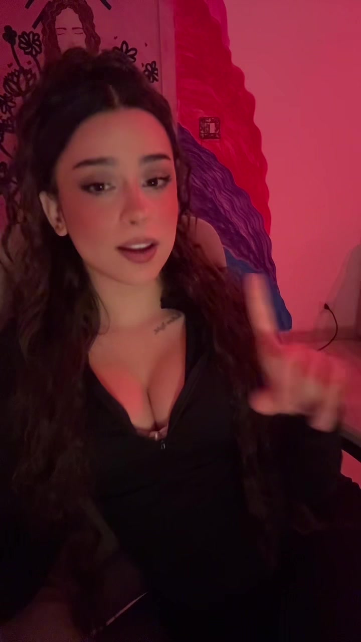 @Vivi 🦊