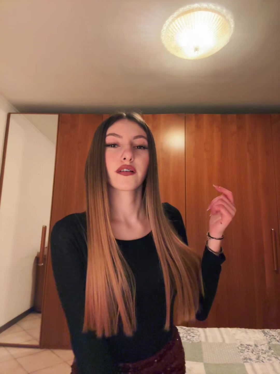 @𝒜𝓃𝒾𝓉𝒶💋