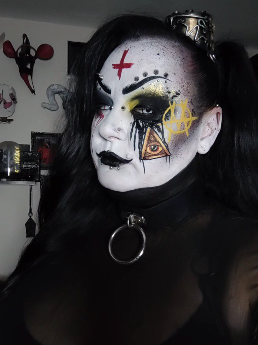 @Michaela_Shadow