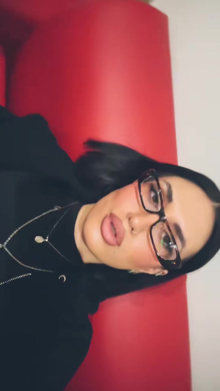 @L.