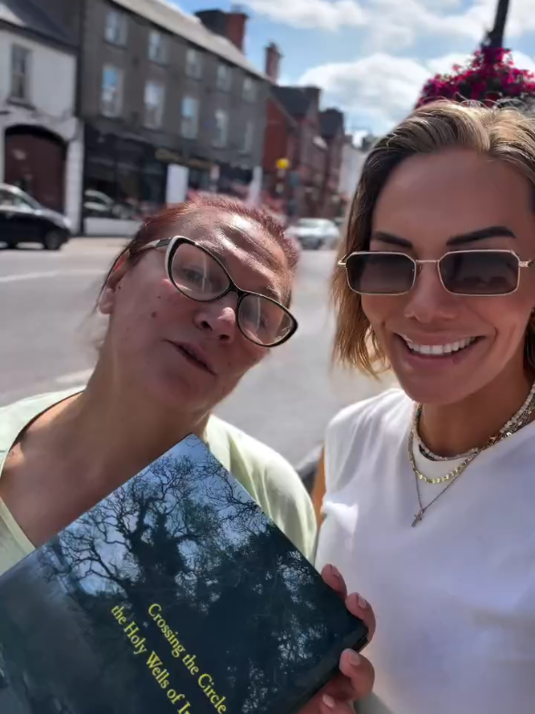 @imaleskou_fans