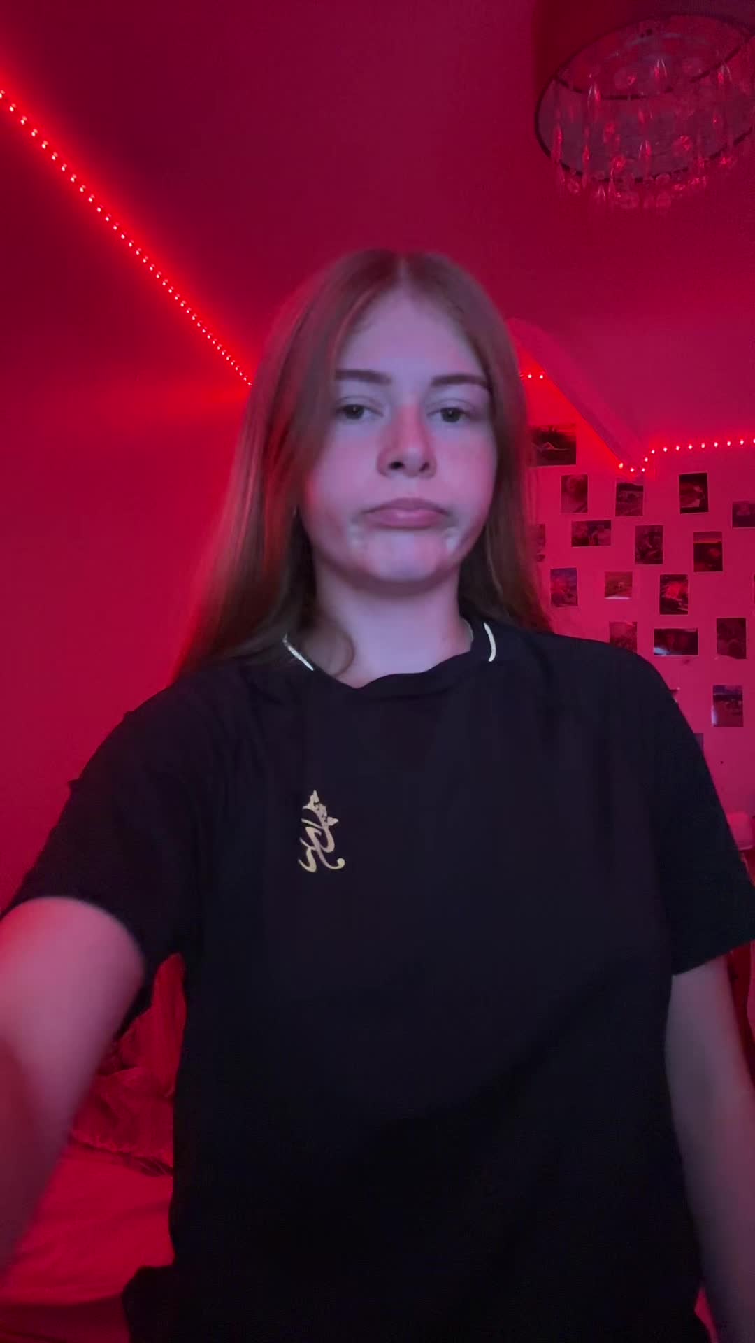 @Chloe