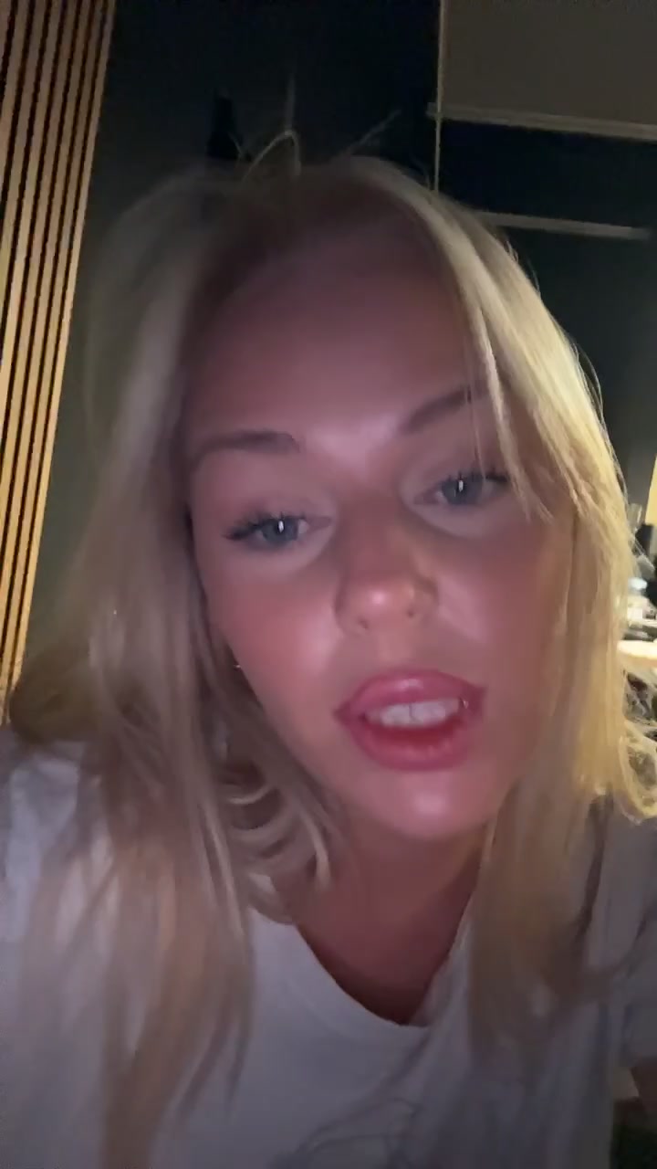 @Anuschka💖