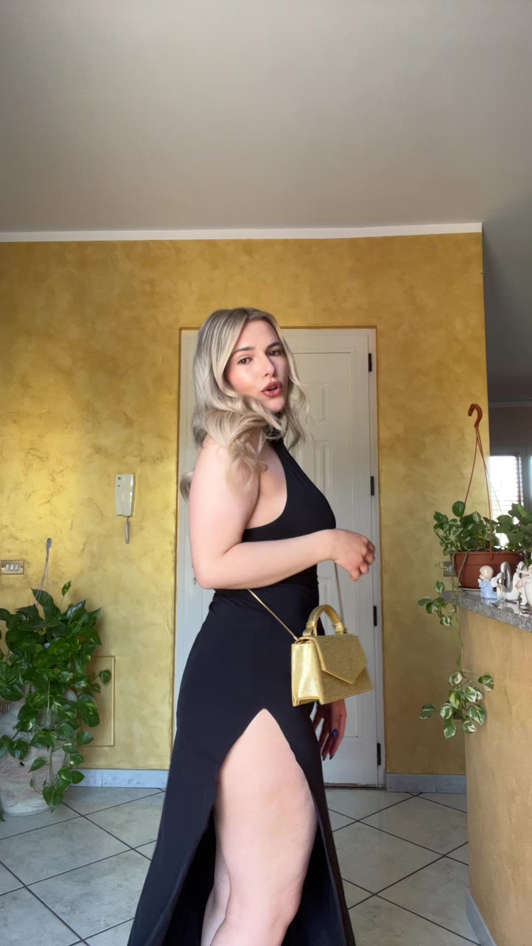 @angela