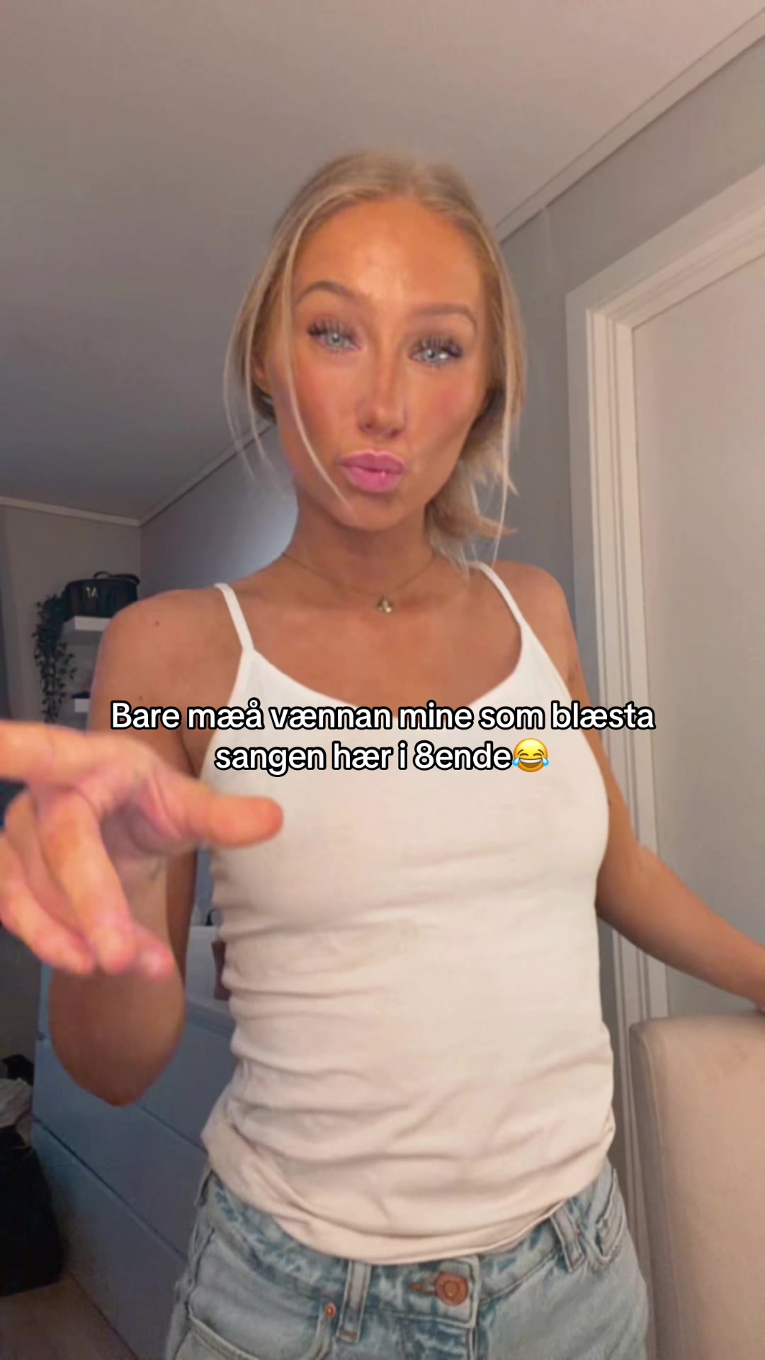 @Mia