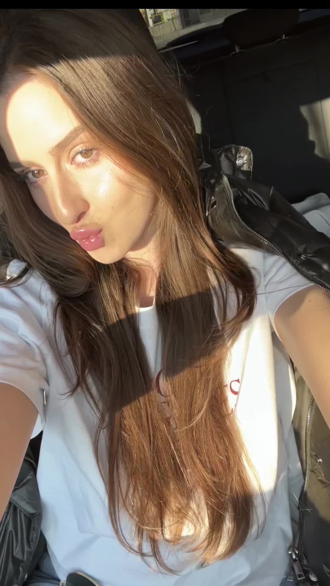 @R Andreea