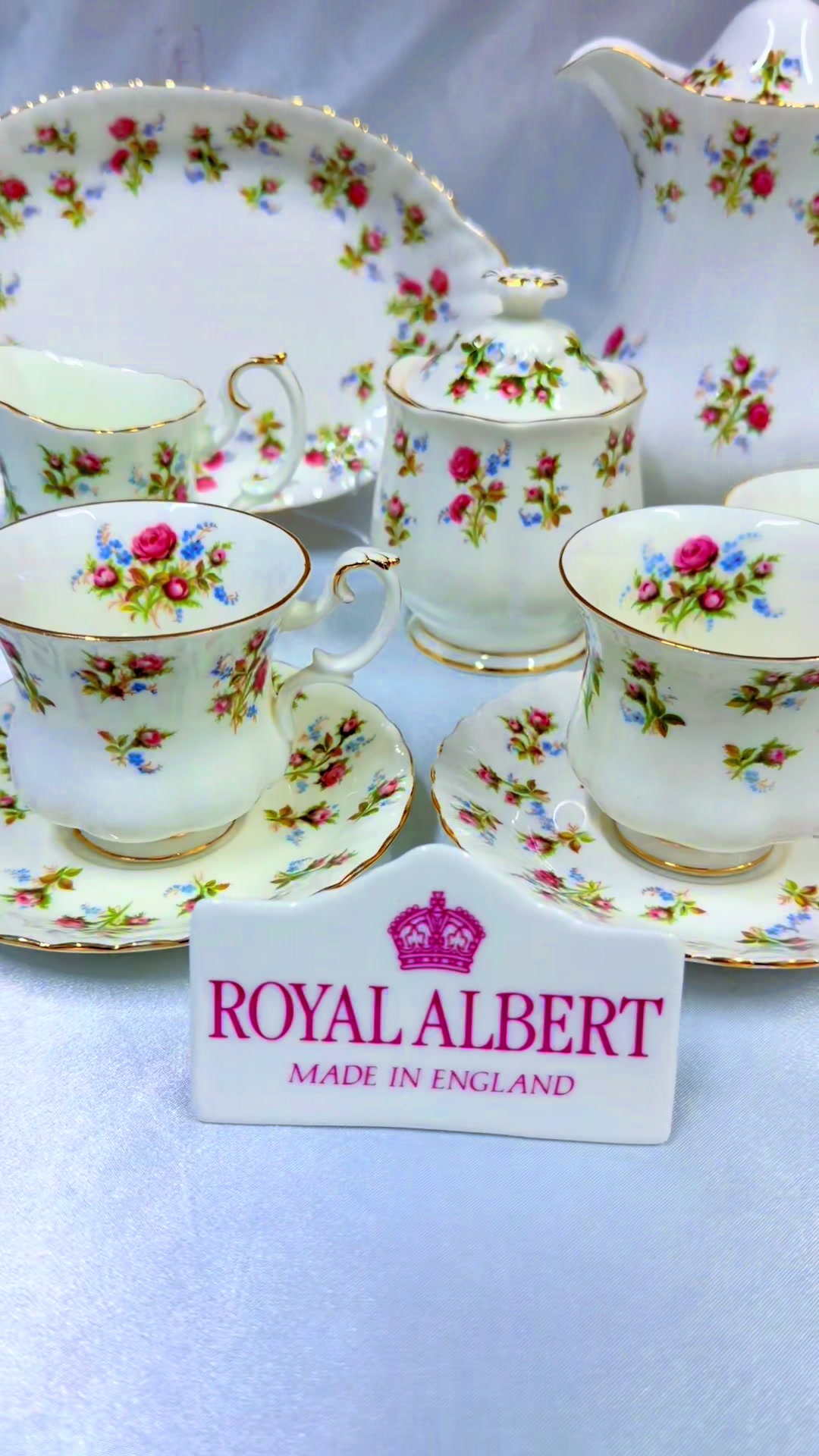 @Royal Albert collection