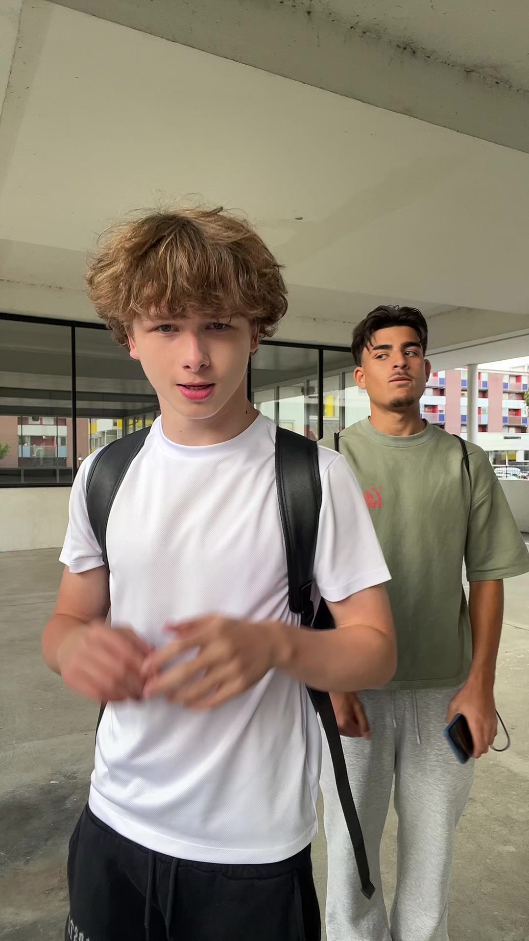 @Junior™️