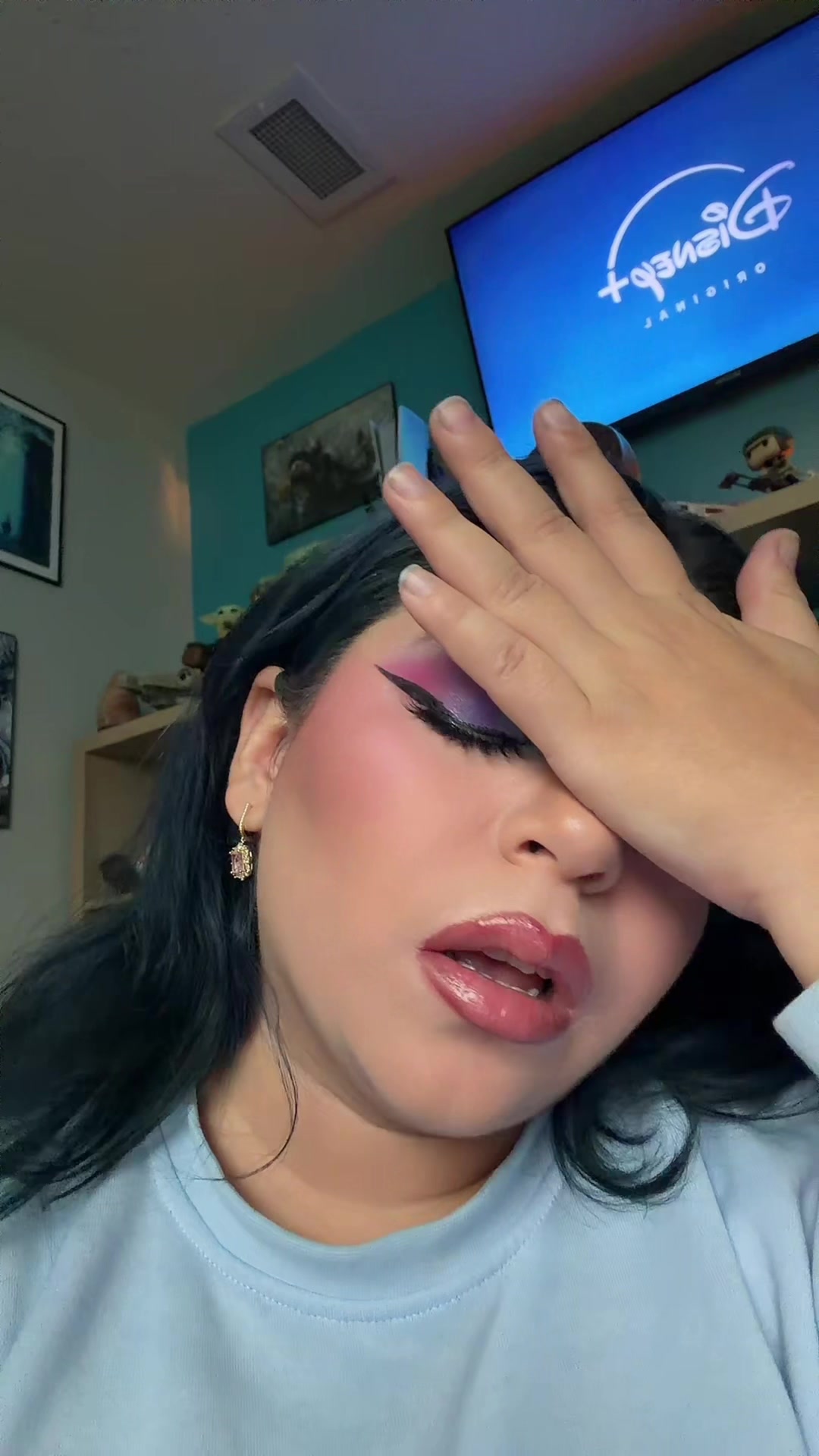 @athenaxiomara