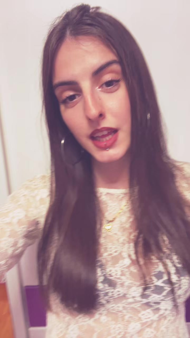@Lucía ☾