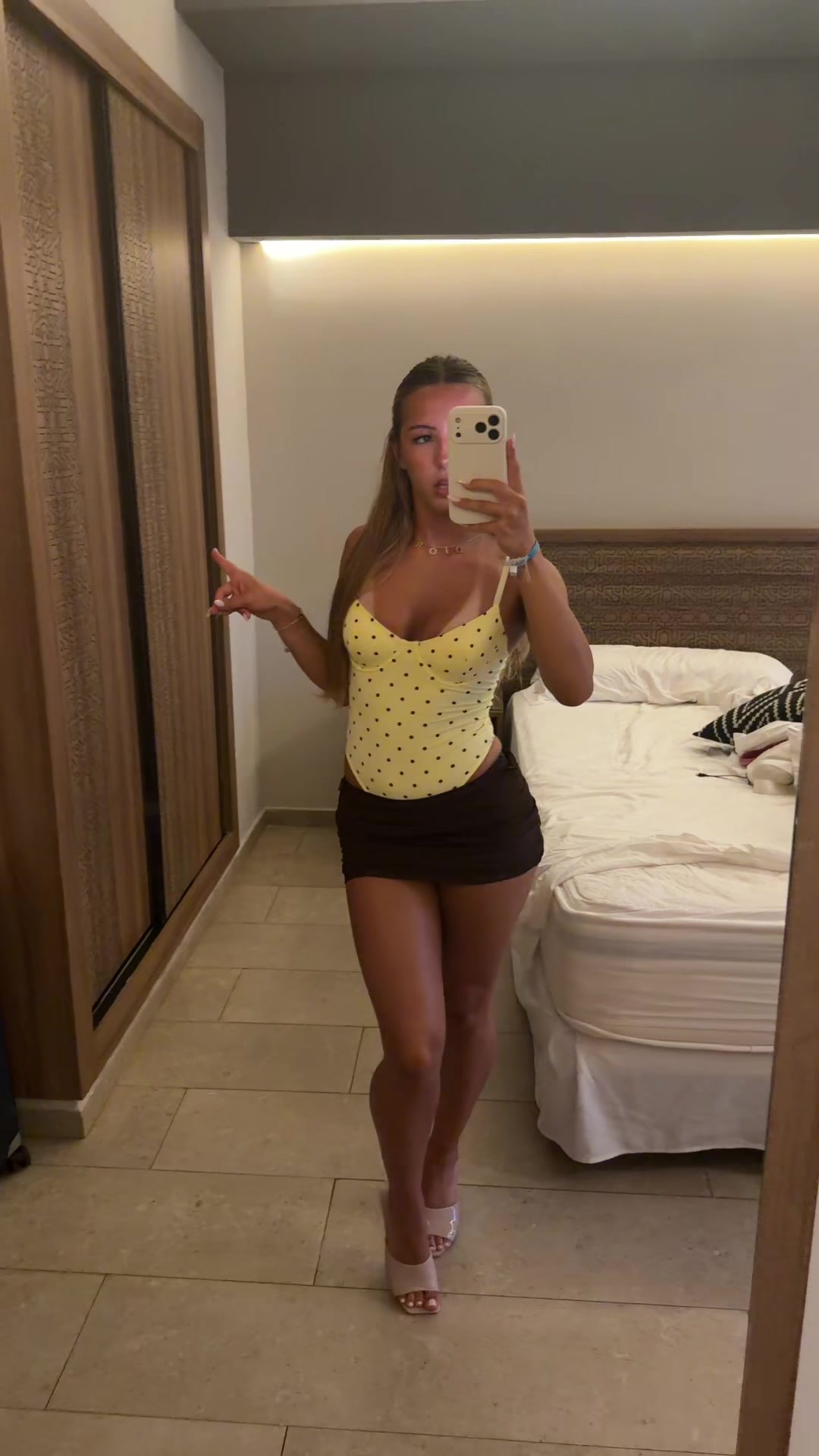 @christinalapox